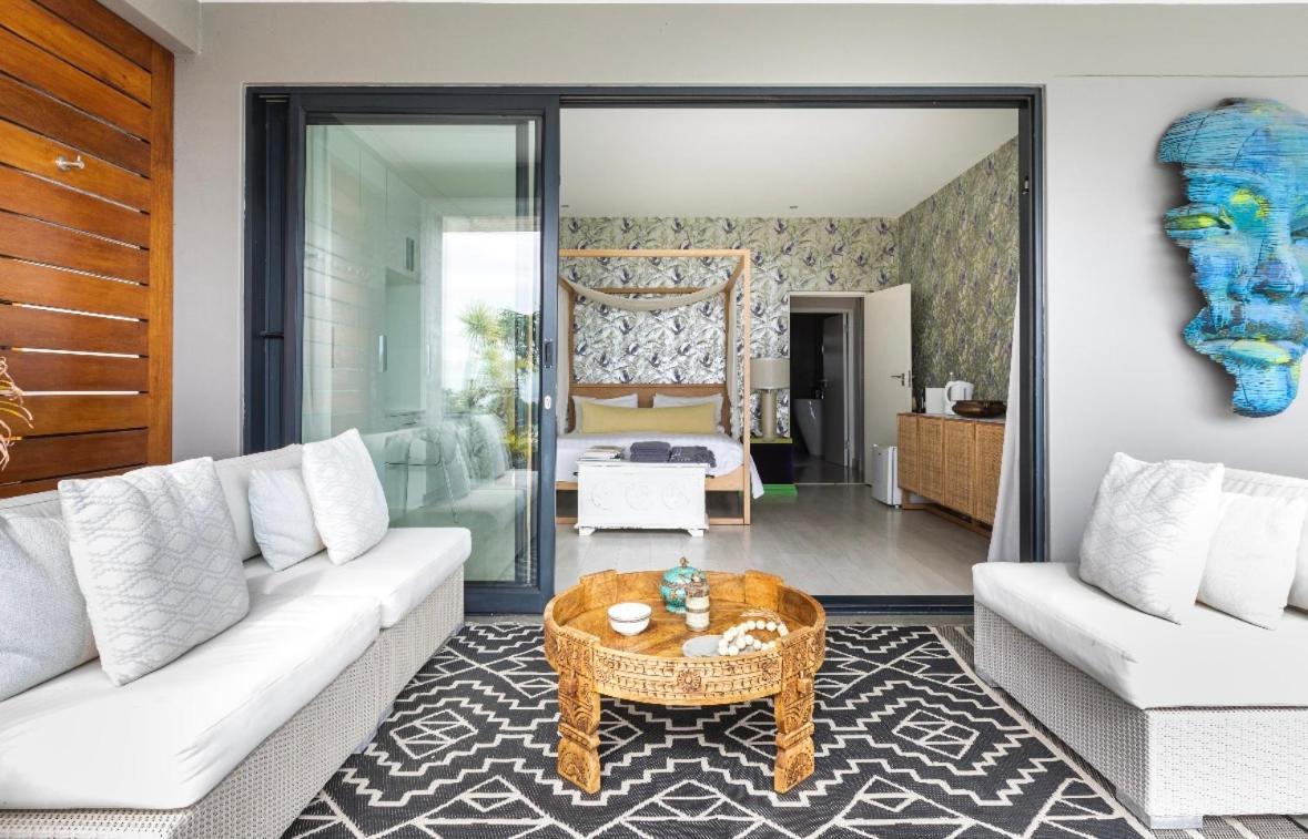 Ibiza In Modern, Luxury In Camps Bay * Le Cap