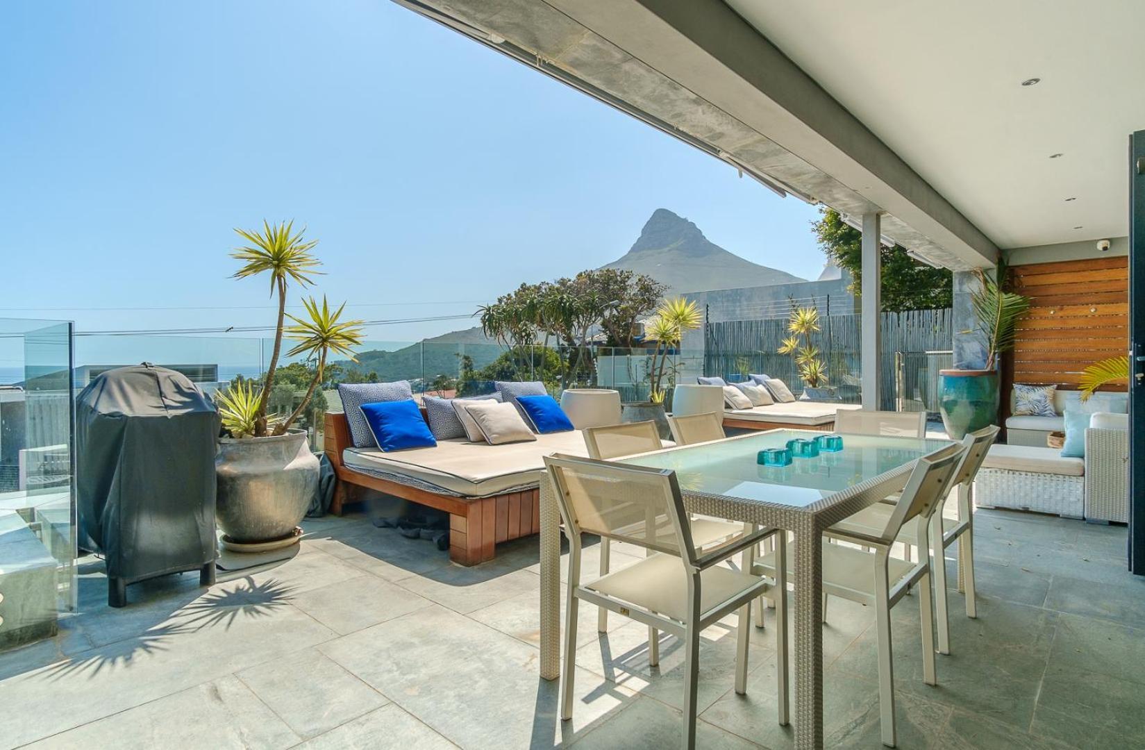 Ibiza In Modern, Luxury In Camps Bay Appartement Le Cap
