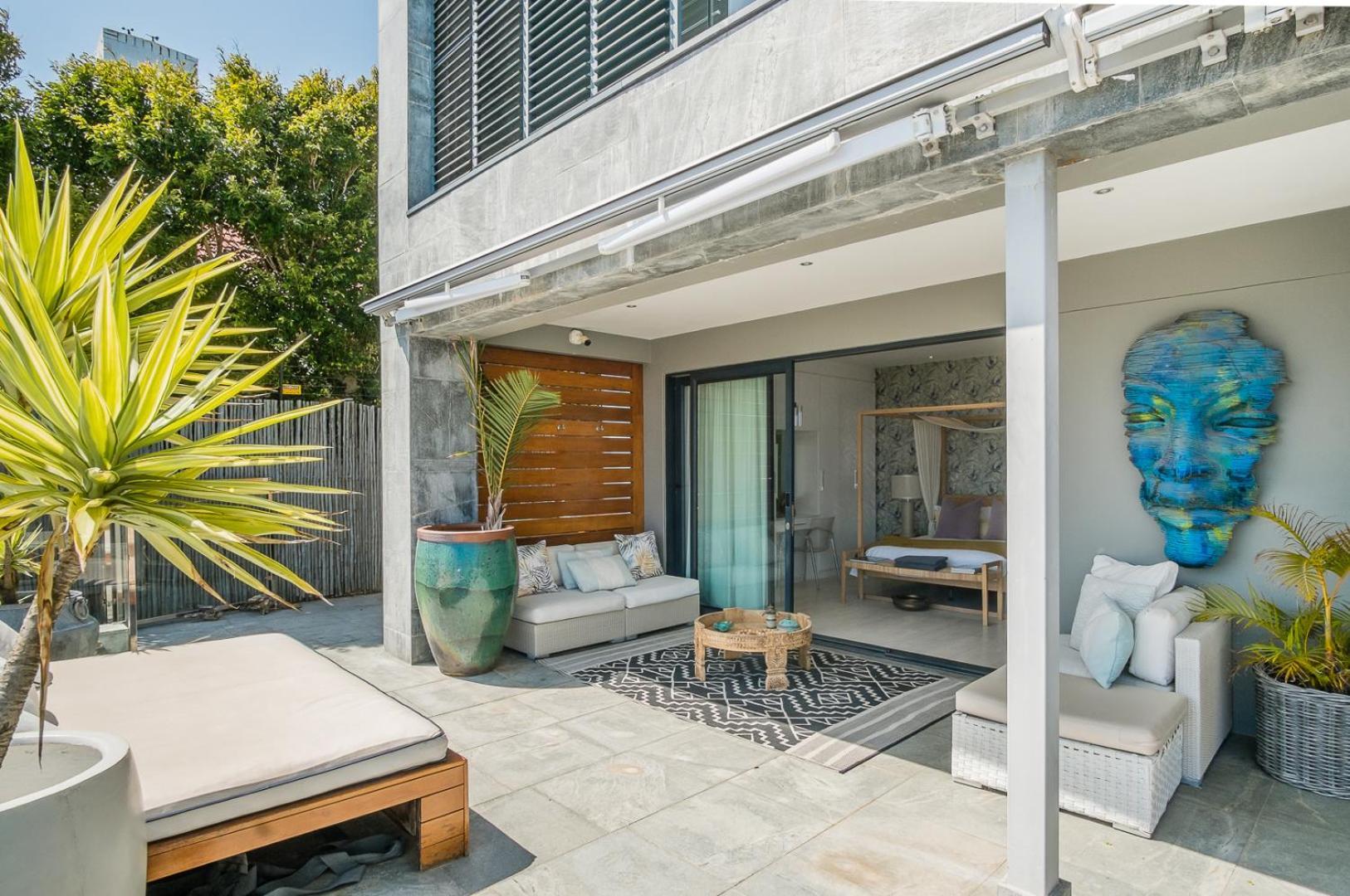 Ibiza In Modern, Luxury In Camps Bay *